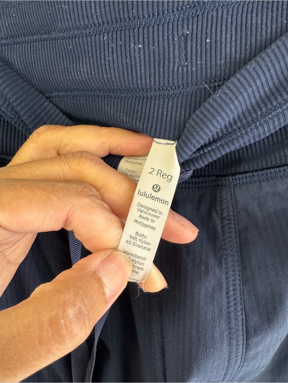 Lululemon Dance Studio Jogger Pants Navy Size 2 Athleisure Travel Activewear - Picture 11 of 16